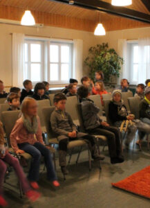 Read more about the article 3-Stufen-Theater zu Gast im Kinderhaus