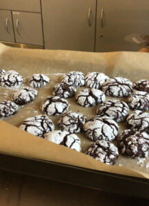 Mehr über den Artikel erfahren Plätzchen backen und Markverkauf des Hortes